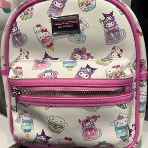 Hello Kitty Backpack - White and Pink